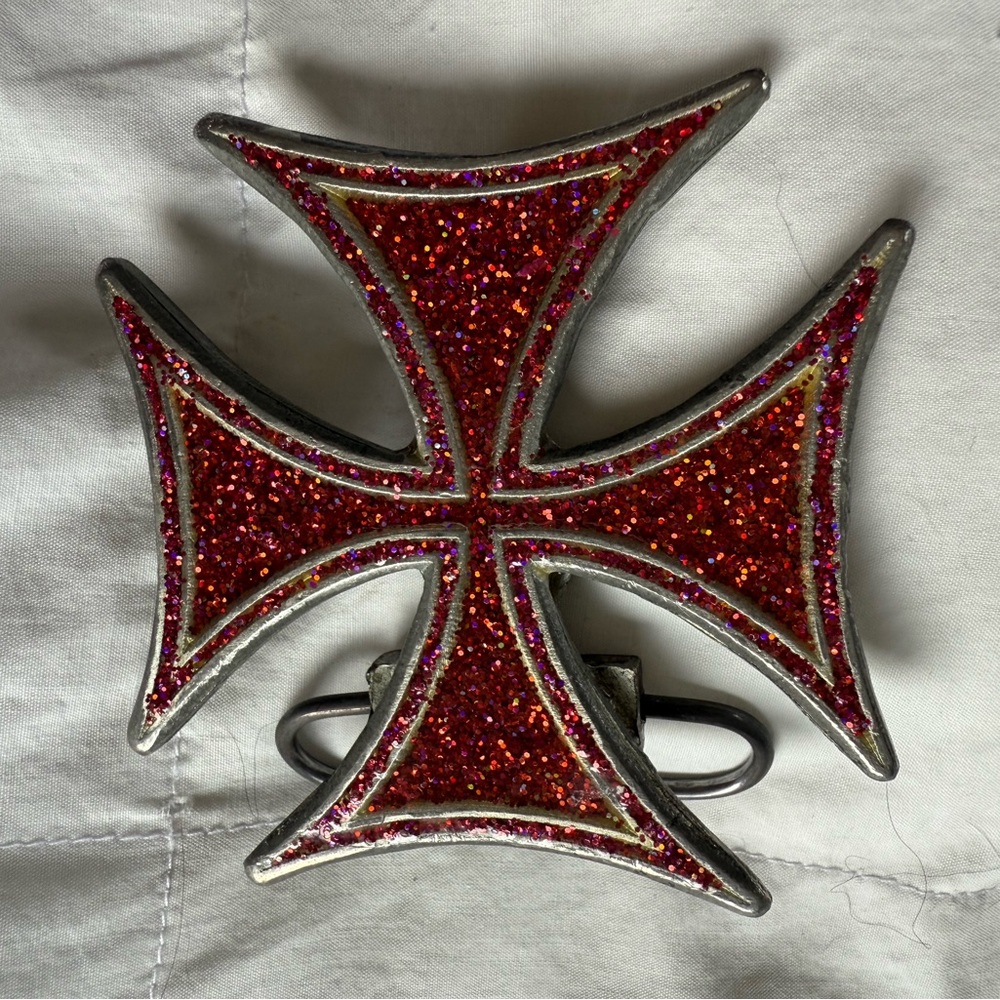 Hot Pink Metal-flake Iron Cross Belt Buckle